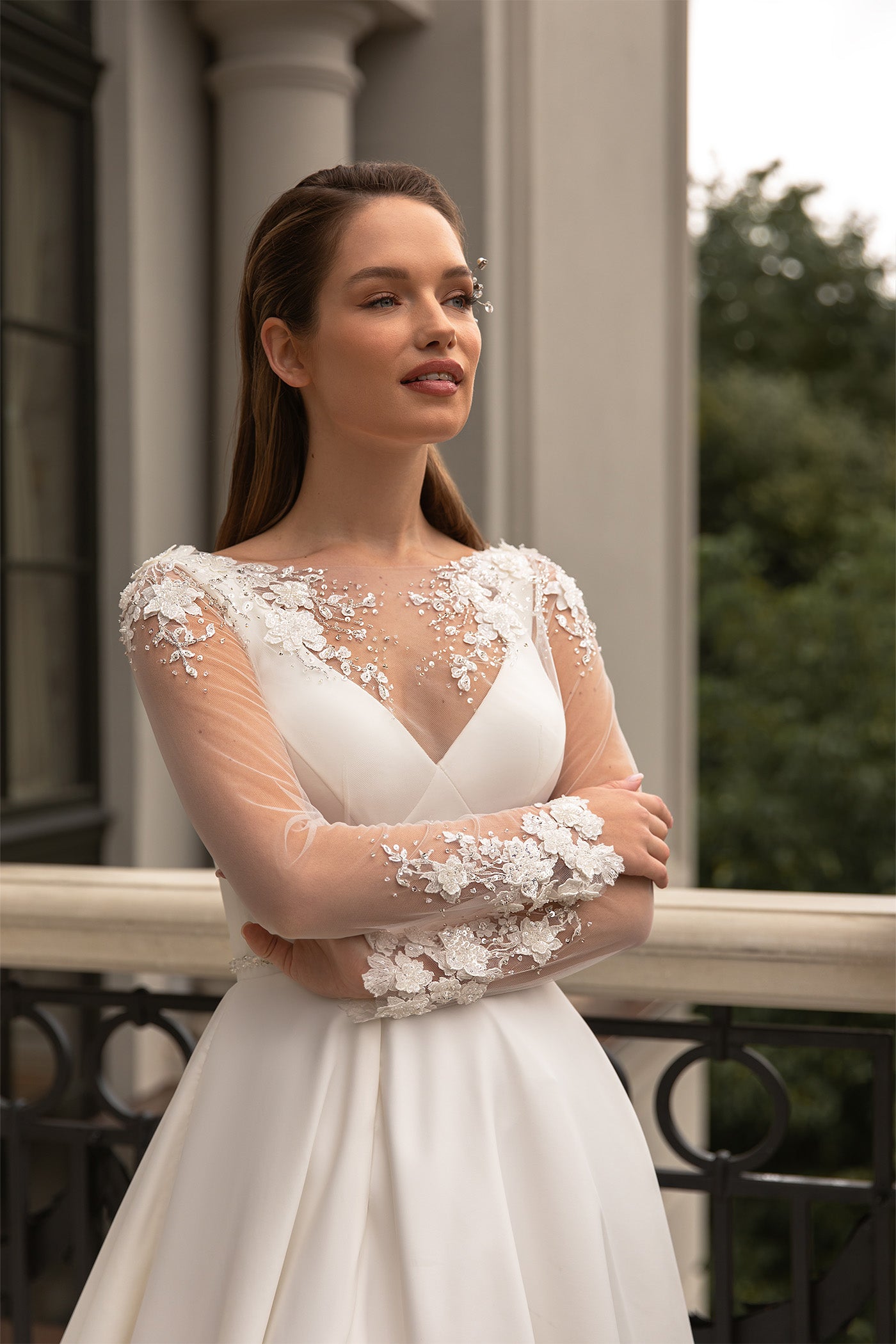 Monroe classic 5303 wedding gown